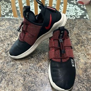 Nike CMTR Running Shoes. Men’s Size 9.5